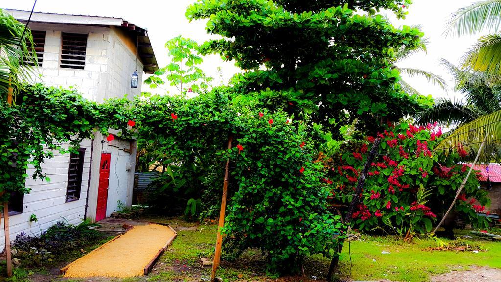 Casa Ricky'S Orange Walk Exterior foto